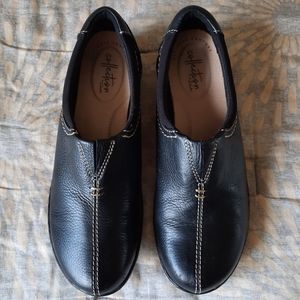 Clark's collection black leather shoes size 7.5
